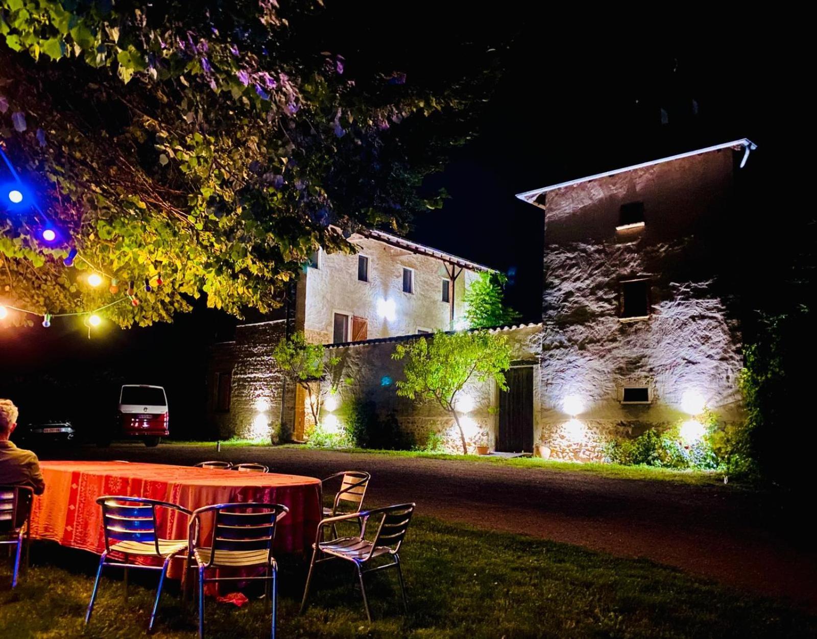 Saint-Georges-de-ReneinsLa Belle Riviere 1アパートメント エクステリア 写真